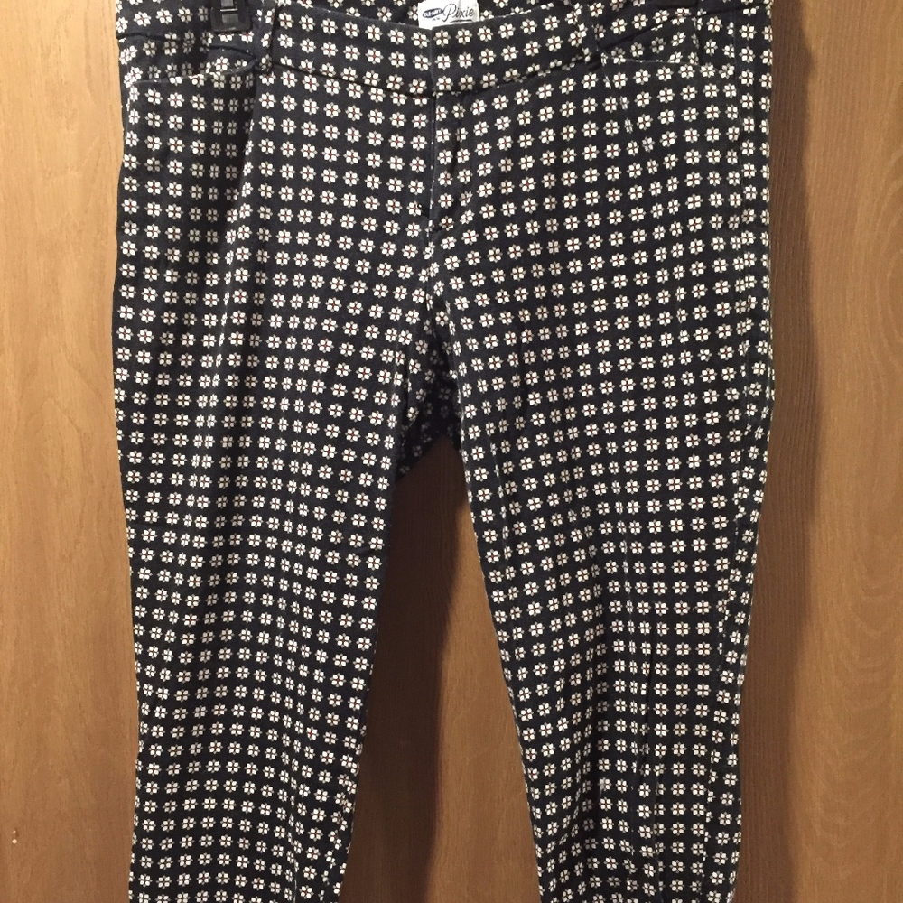 Old Navy Floral Pixie Pants